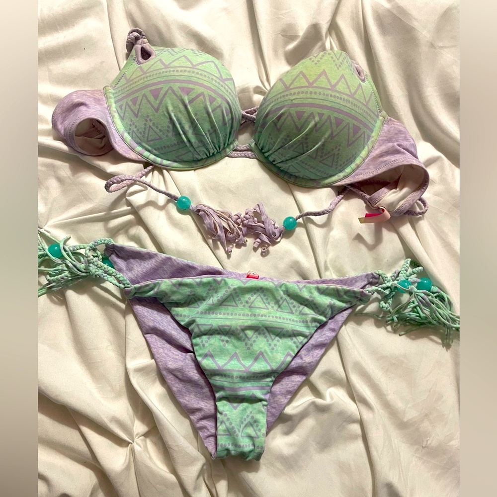 VS Bikini